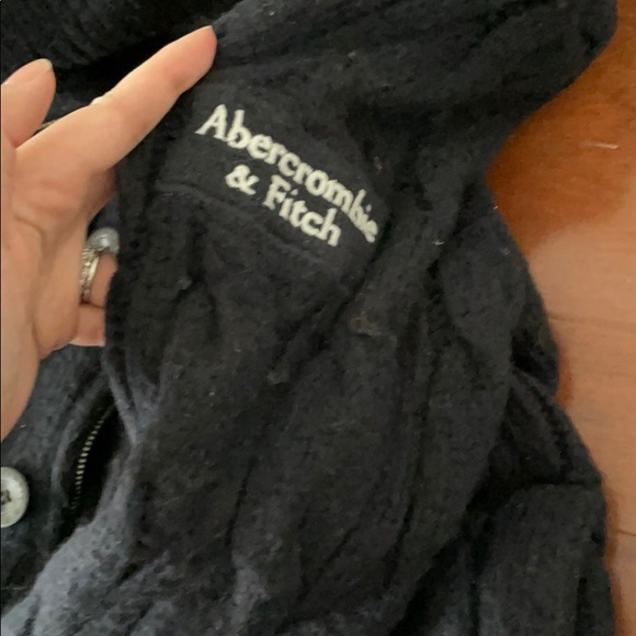 Thick Abercrombie and fitch small zip up jacket - Picture 3 of 3